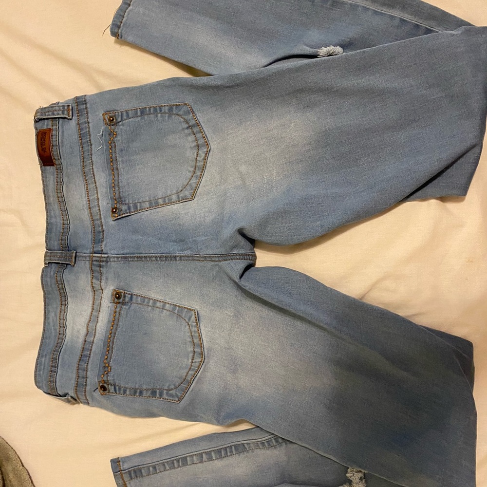 Women’s Ripped Jeans - Picture 3 of 3